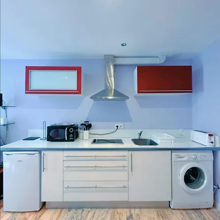 Apartamento De 3 Y 3 Baños En El Corazón De